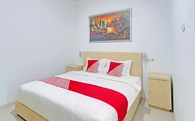Oyo 90404 Pringombo Homestay 2 Syariah