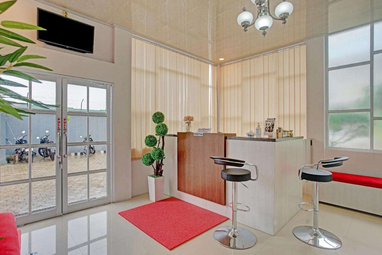 Oyo 90404 Pringombo Homestay 2 Syariah Bandar Lampung Bagian luar foto