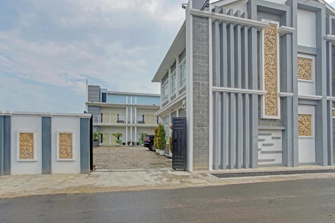 Oyo 90404 Pringombo Homestay 2 Syariah Bandar Lampung Bagian luar foto