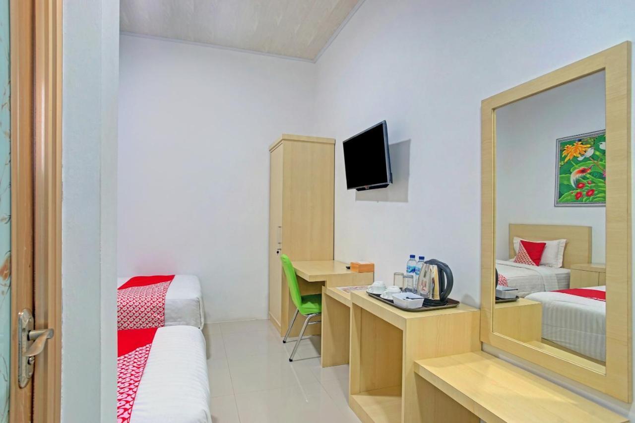 Oyo 90404 Pringombo Homestay 2 Syariah Bandar Lampung Bagian luar foto